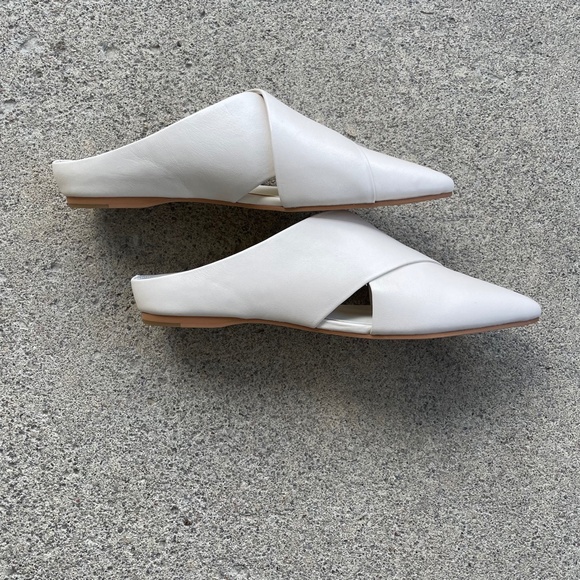 Dolce Vita Ivory Criss Cross Leather Mules - Picture 8 of 12